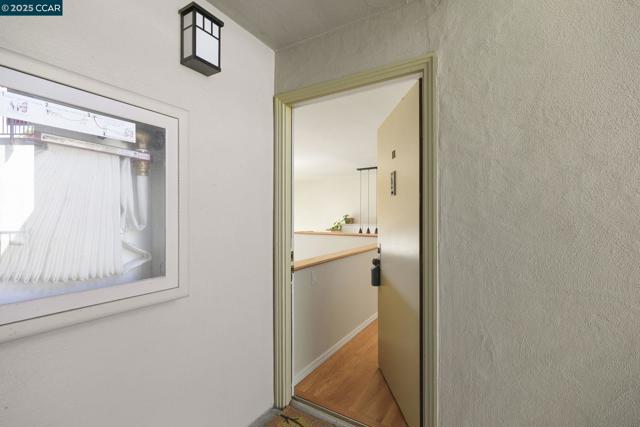 2059 Ascot Dr., Moraga CA: https://media.crmls.org/mediaz/0ed55047-ccb2-47ad-8279-32ec6dd811b1.jpg