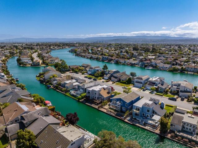 224 Shearwater, Foster City CA: https://media.crmls.org/mediaz/0ed55f13-77e8-485b-909d-dcad7c33641a.jpg