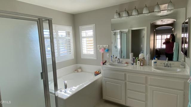 Detail Gallery Image 12 of 26 For 809 Navito Way, Oxnard,  CA 93030 - 3 Beds | 2/1 Baths