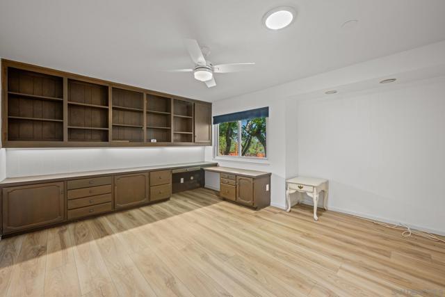 1640 El Paso Real, La Jolla CA: https://media.crmls.org/mediaz/0ed5a561-ebf7-49fb-9f53-af0176f8b026.jpg