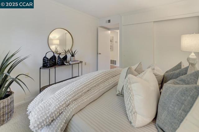 1224 Singingwood Ct, Walnut Creek CA: https://media.crmls.org/mediaz/0ed6ab0f-0f75-48d2-bfd0-a9303ad8a32b.jpg