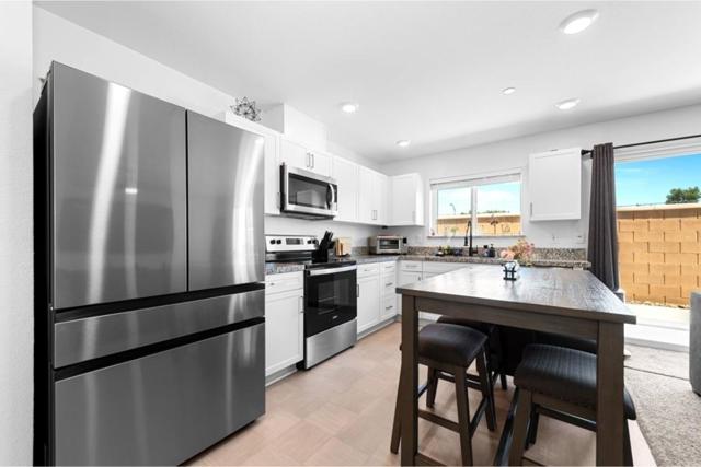 7741 Forestdale Way, Elk Grove CA: https://media.crmls.org/mediaz/0ed7ba41-e44a-4e29-ad9d-93d6e72bf8a8.jpg