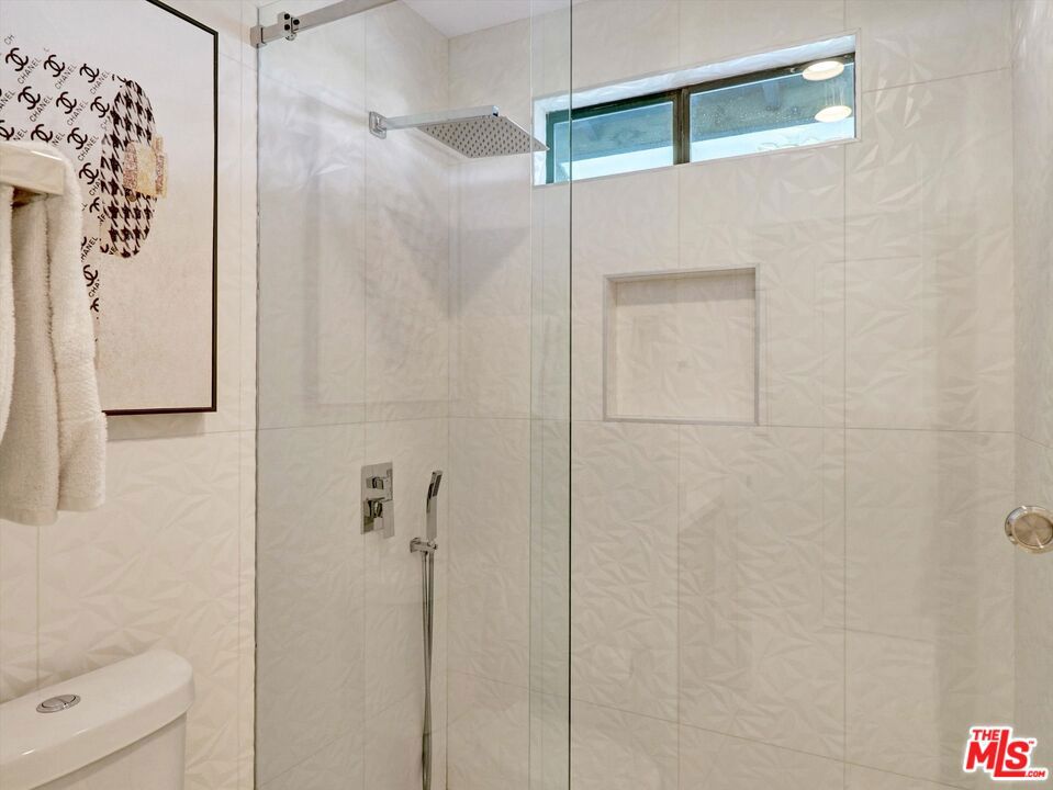 MLS #25619957 image #17