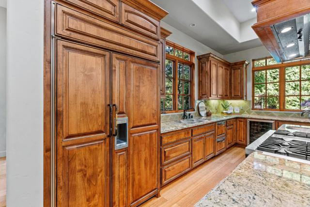 11860 Francemont Drive, Los Altos Hills CA: https://media.crmls.org/mediaz/0ed92556-52b5-4e30-a141-e0b30105d7e2.jpg