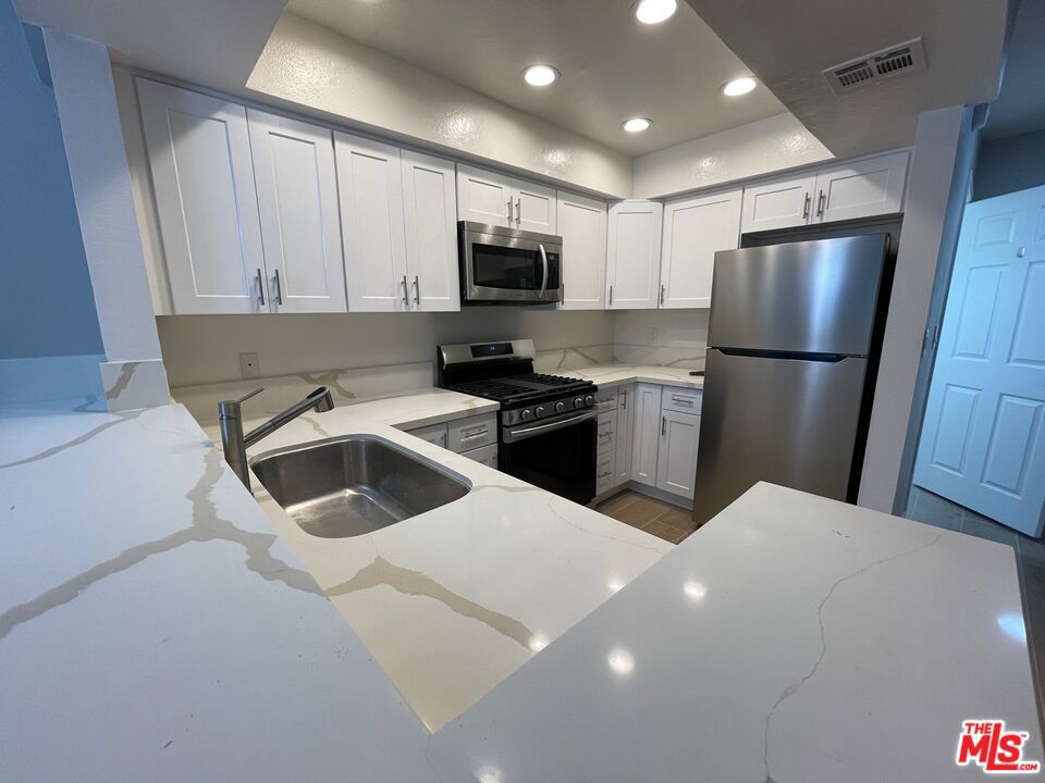 MLS #25616763 image #14