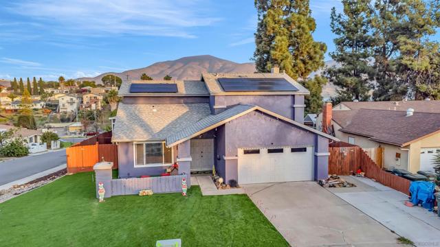 341 Paraiso Ave, Spring Valley CA: https://media.crmls.org/mediaz/0ed99594-b2ea-40fd-b580-2825a4d965d2.jpg