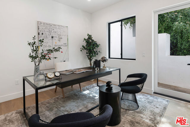 9836 Yoakum Drive, Beverly Hills CA: https://media.crmls.org/mediaz/0ed9ae48-d958-4961-8692-ad367256bbd2.jpg