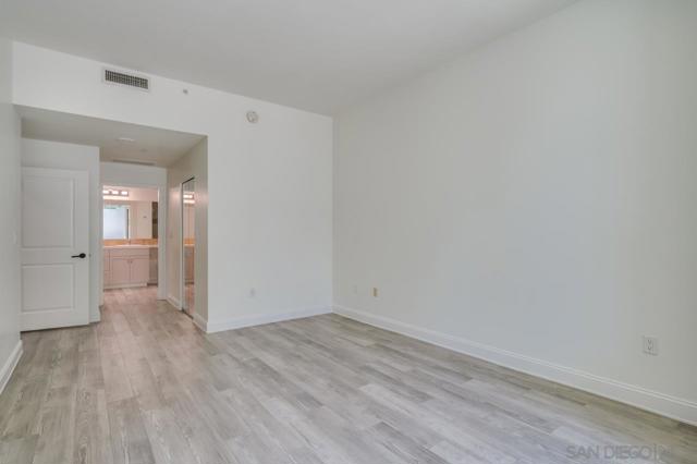 850 Beech St, San Diego CA: https://media.crmls.org/mediaz/0ed9ede8-b319-42fc-9424-ea2e70da5dee.jpg