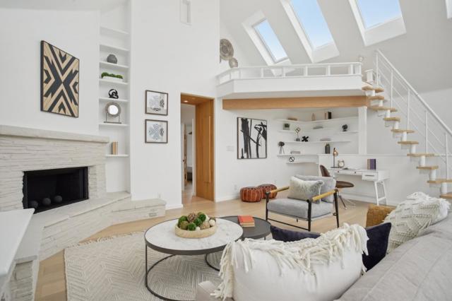 2183 45th Avenue, San Francisco CA: https://media.crmls.org/mediaz/0eda2bea-e8f1-4676-a1c0-7f3a2fab2ef2.jpg