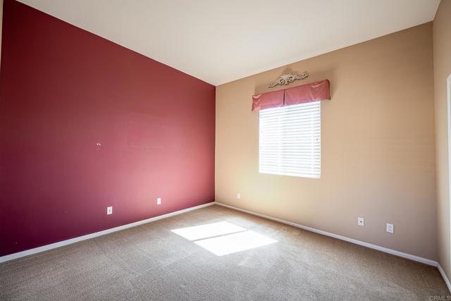 387 MELBOURNE GLN, Escondido CA: https://media.crmls.org/mediaz/0edc3f88-77b5-42ac-a1f4-cd3bd9807ca0.jpg