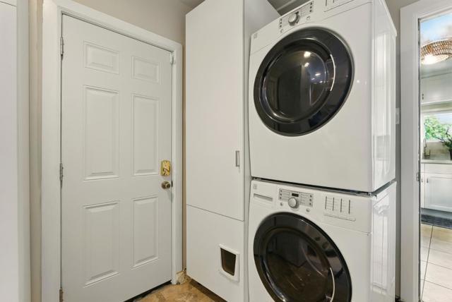 2077 Shoreview Avenue, San Mateo CA: https://media.crmls.org/mediaz/0edc406c-497d-4247-a7e9-92a3c2c4b882.jpg
