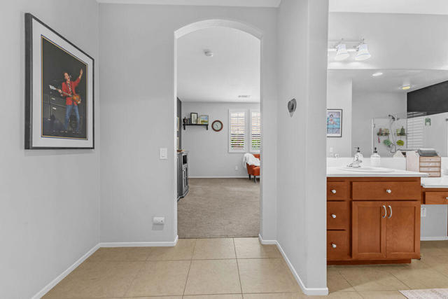 83881 Festivo Court, Indio CA: https://media.crmls.org/mediaz/0edc5a70-f35b-416b-ad07-e50e247c7b7b.jpg