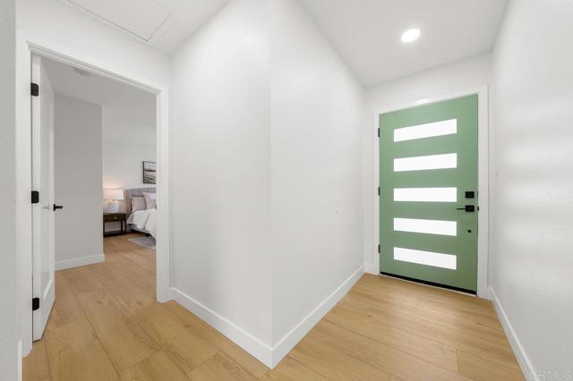 9015 Sovereign Rd, San Diego CA: https://media.crmls.org/mediaz/0edd690f-ed56-4c96-a5f8-b23874aed3b8.jpg