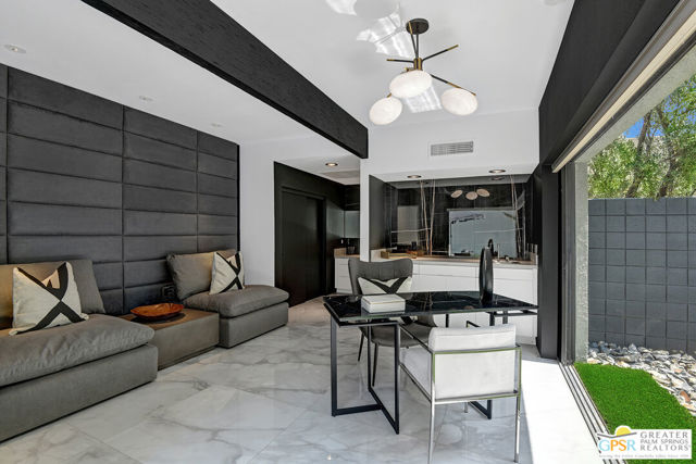 1508 E Baristo Road, Palm Springs CA: https://media.crmls.org/mediaz/0eddb7d2-7390-4d6c-ac3d-3d4708c55e89.jpg