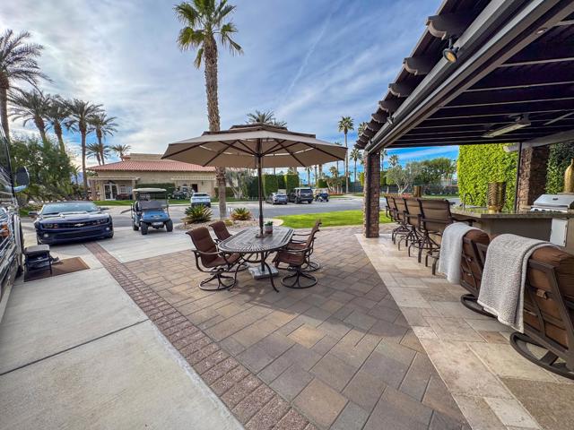 80394 Avenue 48, Indio CA: https://media.crmls.org/mediaz/0eddbced-55f7-4a1e-b1e6-ab30379744b0.jpg