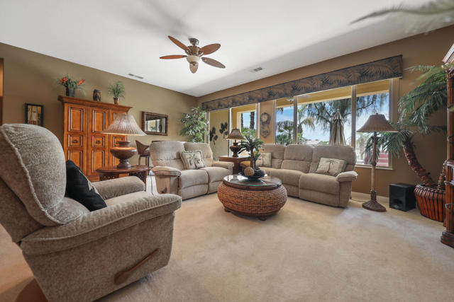 81083 Avenida Tres Lagunas, Indio CA: https://media.crmls.org/mediaz/0edec414-4e9c-4188-8970-5485e8b136b9.jpg