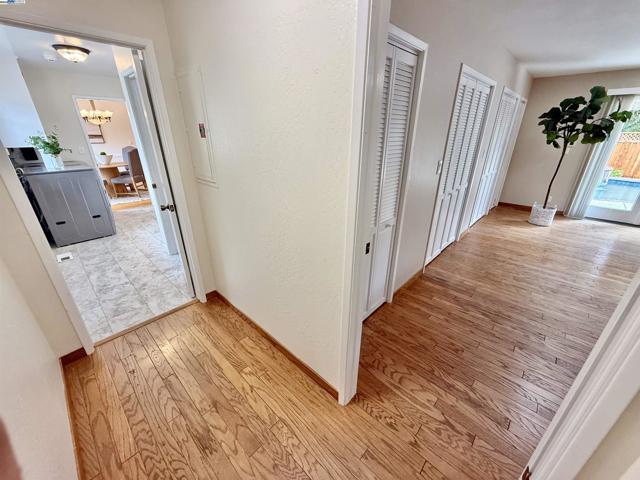 5647 Southbrook Dr, Clayton CA: https://media.crmls.org/mediaz/0eded3af-b96c-418b-898c-f8dc965bfc8b.jpg