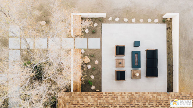 53655 Annie Oakley Road, Pioneertown CA: https://media.crmls.org/mediaz/0ededb89-b3d1-4d91-a41f-81b706ecef3f.jpg