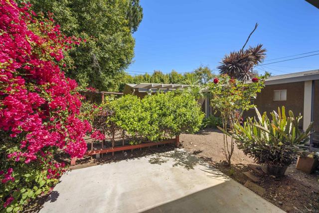 3527 Mississippi St, San Diego CA: https://media.crmls.org/mediaz/0edf2604-7486-4b4a-98d0-05ecc71e108a.jpg