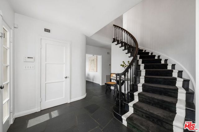 1455 Belfast Drive, Los Angeles CA: https://media.crmls.org/mediaz/0edf2b17-2f96-40ae-a1ee-f0a9673ff5b0.jpg