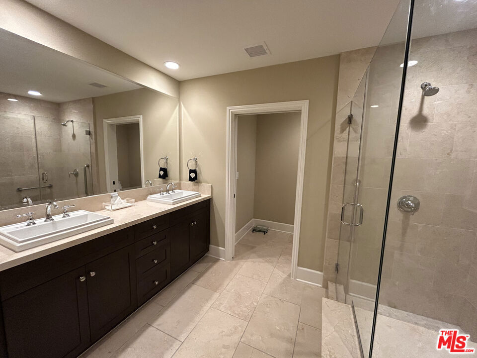 MLS #26861795 image #24