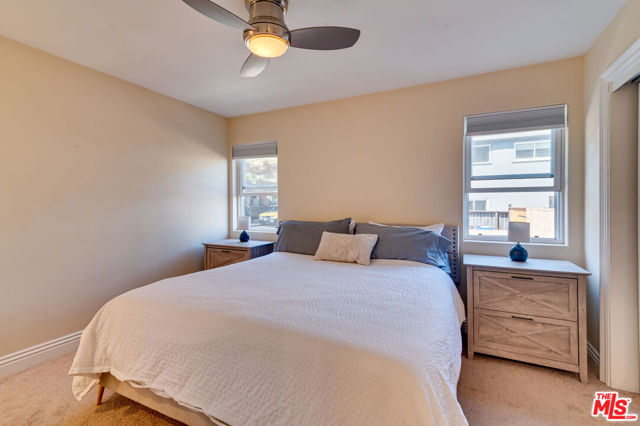 3005 Grand Canal Court, Venice CA: https://media.crmls.org/mediaz/0ee19a88-2b9d-44f0-8921-8e24d96a813a.jpg