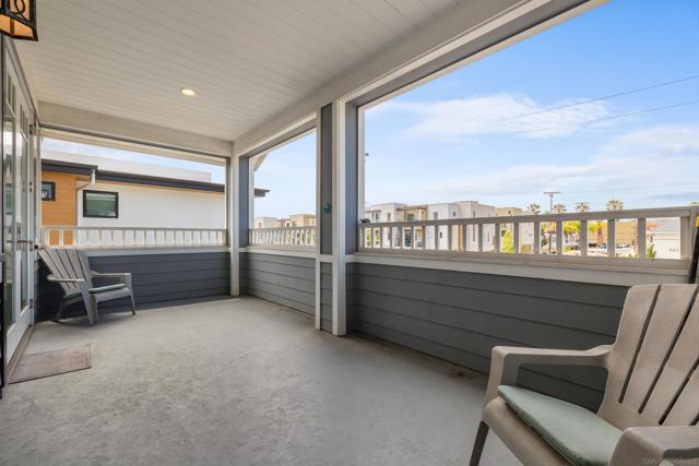 839 Reed Avenue, Pacific Beach (San Diego) CA: https://media.crmls.org/mediaz/0ee1a9d6-c0a8-44c9-8c9e-ecf53adce064.jpg