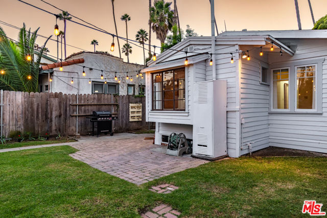 912 Victoria Avenue photo 51