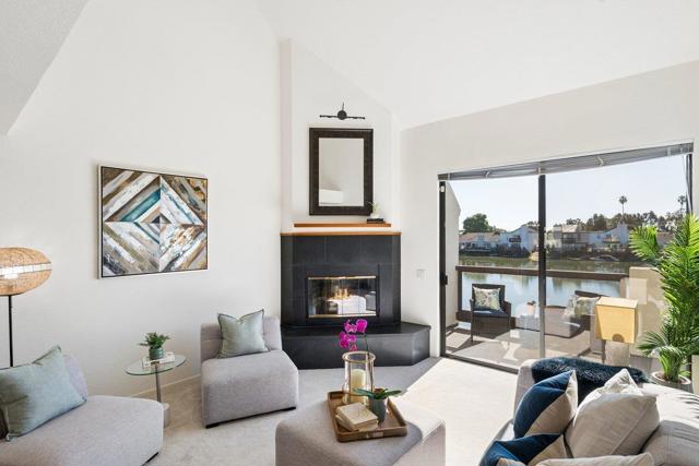 234 Shorebird Circle, Redwood City CA: https://media.crmls.org/mediaz/0ee41eb7-f07b-4554-bb41-9c9713996fc8.jpg