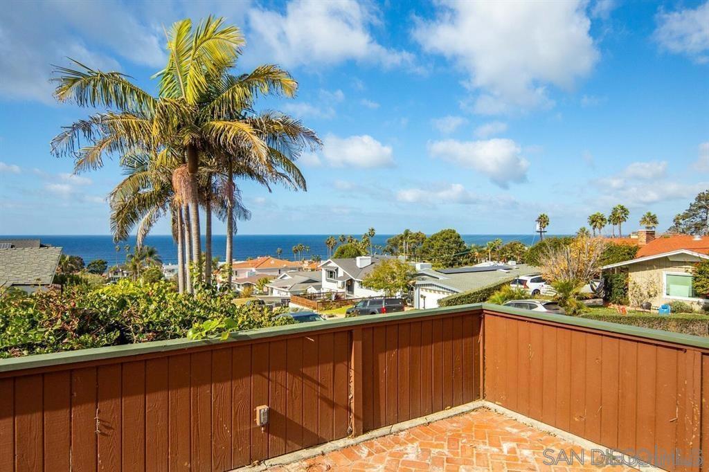 MLS #250043109SD image #17