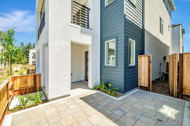 1021 Sinopia Terrace, San Ramon CA: https://media.crmls.org/mediaz/0ee4c6c8-02fe-474b-9fa3-1055bab02a99.jpg