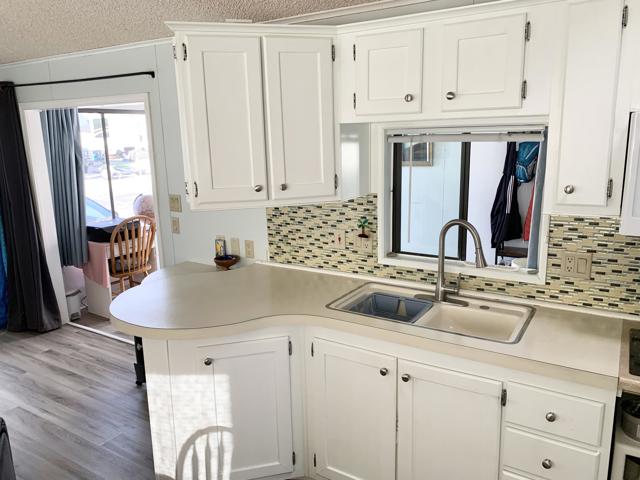 Image 16 of 68 For 74711 Dillon Rd Spc 962