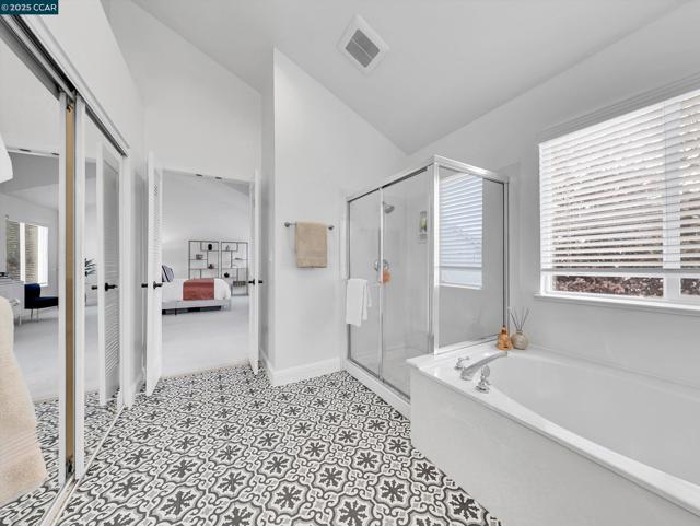 705 Bridge Creek Dr, San Ramon CA: https://media.crmls.org/mediaz/0ee6e922-e2ce-4bec-a450-10844ab81416.jpg