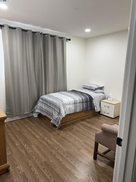 224 E Tennessee St, Fairfield CA: https://media.crmls.org/mediaz/0ee7047a-9385-4a23-bffd-86e2a31c2516.jpg