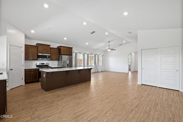 Detail Gallery Image 16 of 46 For 9101 Willow Terrace Dr, Shafter,  CA 93263 - 4 Beds | 2 Baths