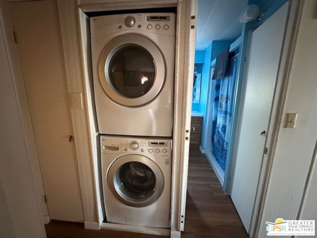 2 Harrison Street, Cathedral City CA: https://media.crmls.org/mediaz/0ee8e15c-29d5-414b-b40d-5b3373e022f5.jpg