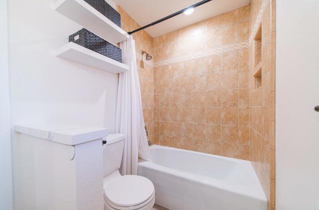 731 La Mesa Drive, Salinas CA: https://media.crmls.org/mediaz/0ee9660e-62a6-4424-a065-fc472fcab483.jpg