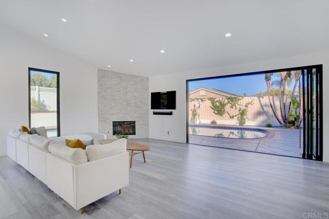 3647 Hazelhurst Place, Bonita CA: https://media.crmls.org/mediaz/0ee96d97-1751-4ba0-887a-74b676c16154.jpg