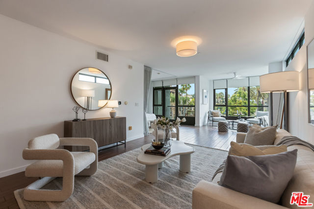 13045 Pacific, Los Angeles CA: https://media.crmls.org/mediaz/0ee9878d-9024-4271-8886-10e6230fa1d2.jpg