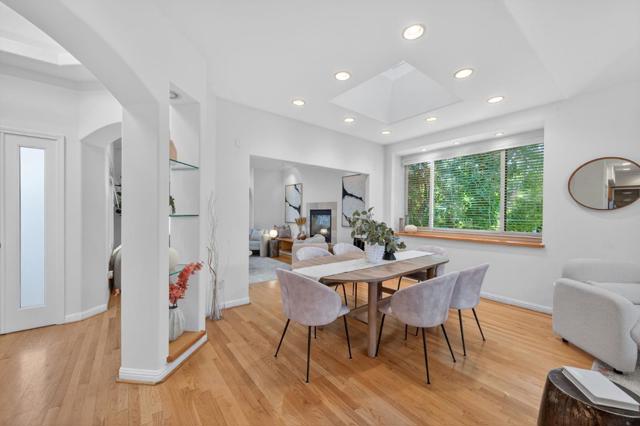 3179 Stockton Place, Palo Alto CA: https://media.crmls.org/mediaz/0ee98d26-d3e0-4d30-bd51-859ccfaeabbc.jpg