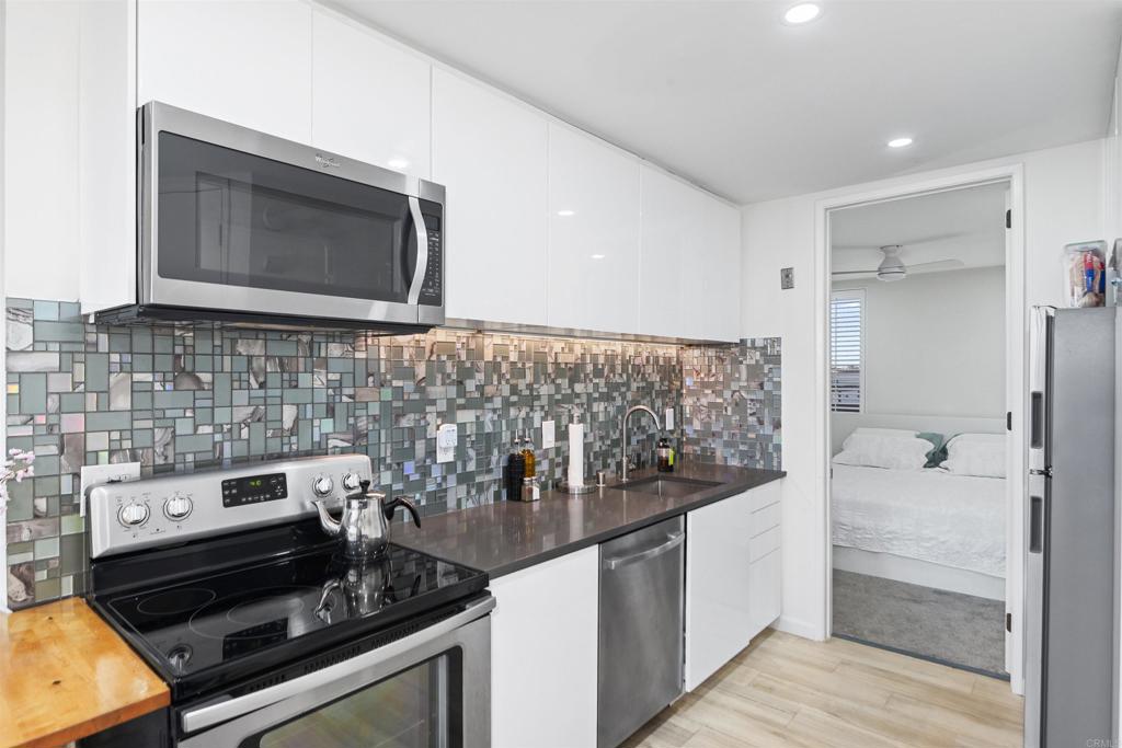 725 Redondo Court - photo 5