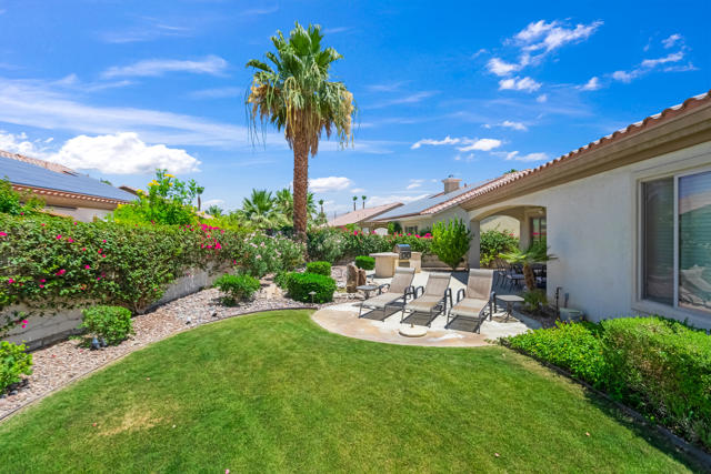 40259 Calle Cancun, Indio CA: https://media.crmls.org/mediaz/0eea12e3-b19c-4501-a6f2-7a3bc39a688d.jpg