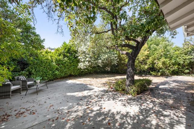662 Cayuga Drive, San Jose CA: https://media.crmls.org/mediaz/0eea74ae-7592-42aa-9528-f8127b5c5be2.jpg