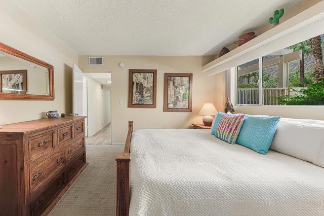290 S San Jacinto Drive, Palm Springs CA: https://media.crmls.org/mediaz/0eec6e6a-9784-48df-bfc8-8b3f79688810.jpg