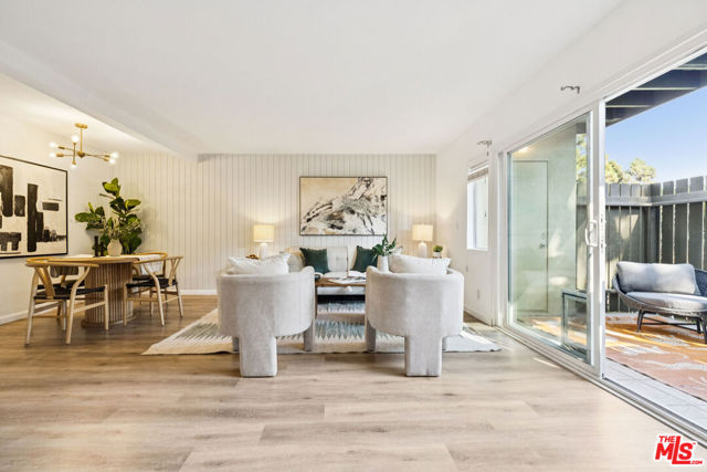 5003 Stoney Creek Road, Culver City CA: https://media.crmls.org/mediaz/0eeda947-a264-4434-954e-a80bdcdecd2e.jpg