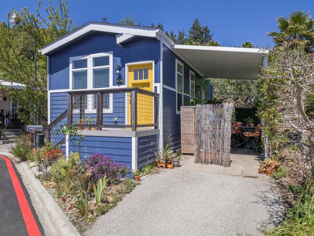 999 Old San Jose Road, Soquel CA: https://media.crmls.org/mediaz/0eedf21d-f07e-49f7-b37f-3aca31439fc9.jpg