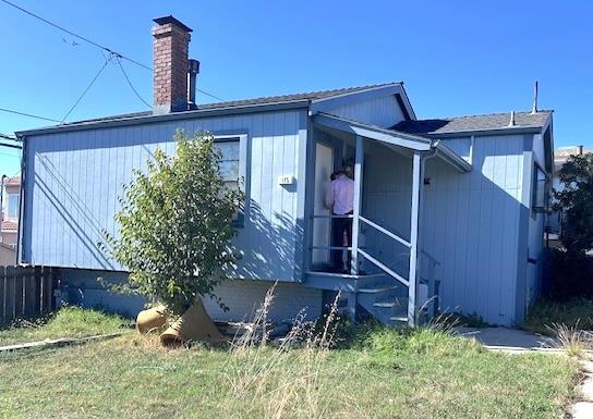 175 Spruce Avenue, South San Francisco CA: https://media.crmls.org/mediaz/0eee37d9-faa5-4bce-b989-b13f7d01019f.jpg