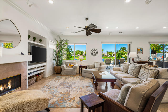 54580 Tanglewood, La Quinta CA: https://media.crmls.org/mediaz/0eee5403-fc8c-440e-9498-d791b814e83d.jpg
