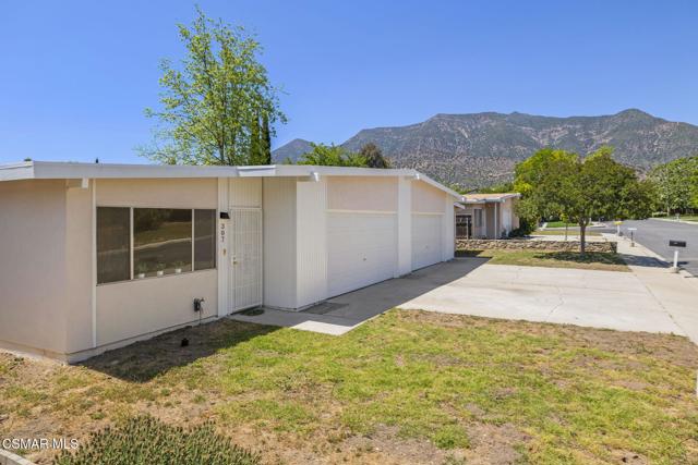 307 Lark Ellen Avenue, Ojai CA: https://media.crmls.org/mediaz/0eeea8ba-3653-46df-a97d-a073a67ebcac.jpg
