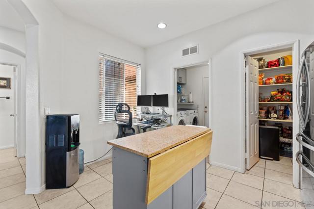 6373 Avenida De Las Vistas, San Diego CA: https://media.crmls.org/mediaz/0eeefbf8-f297-4a66-bfec-ce12599175c5.jpg
